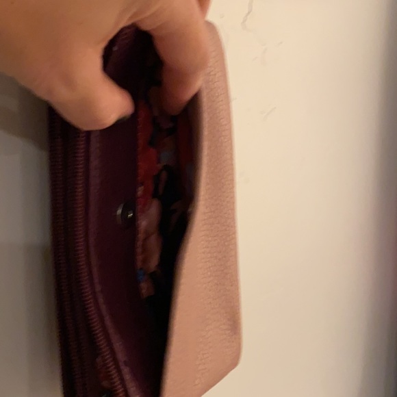 Nine West clutch - Picture 7 of 7